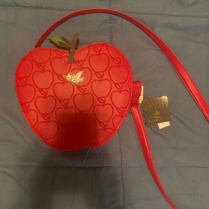 Loungefly Snow White Apple purse